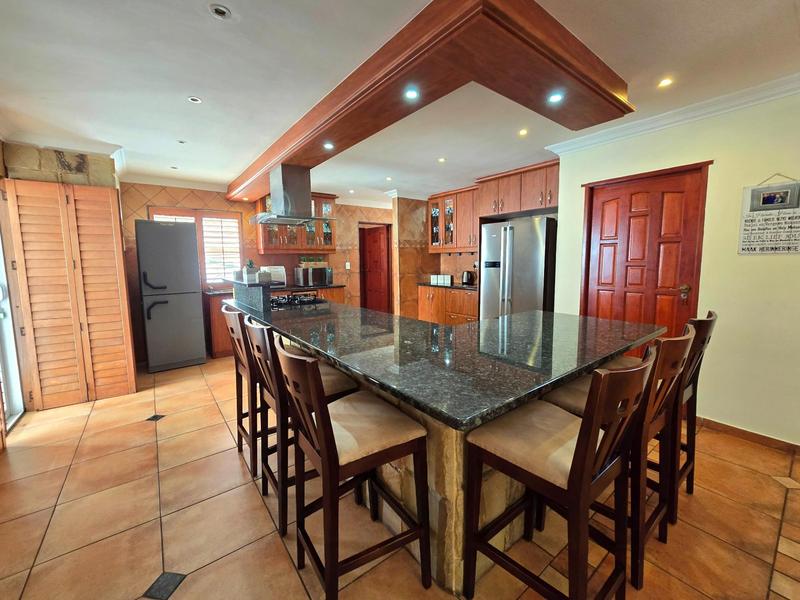 5 Bedroom Property for Sale in Golden Mile Western Cape